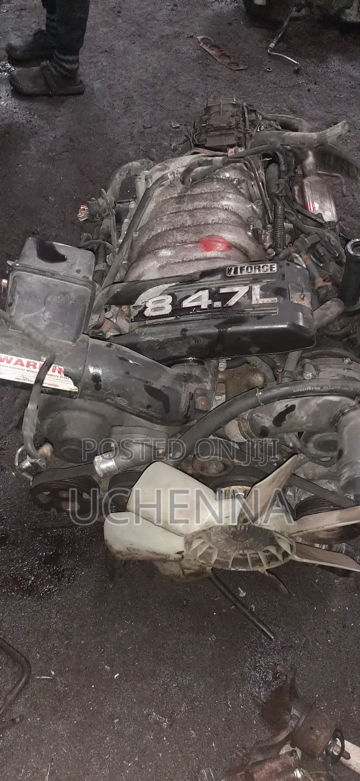Toyota 2uz-Fe 4.7L V8 I-Force Engine.