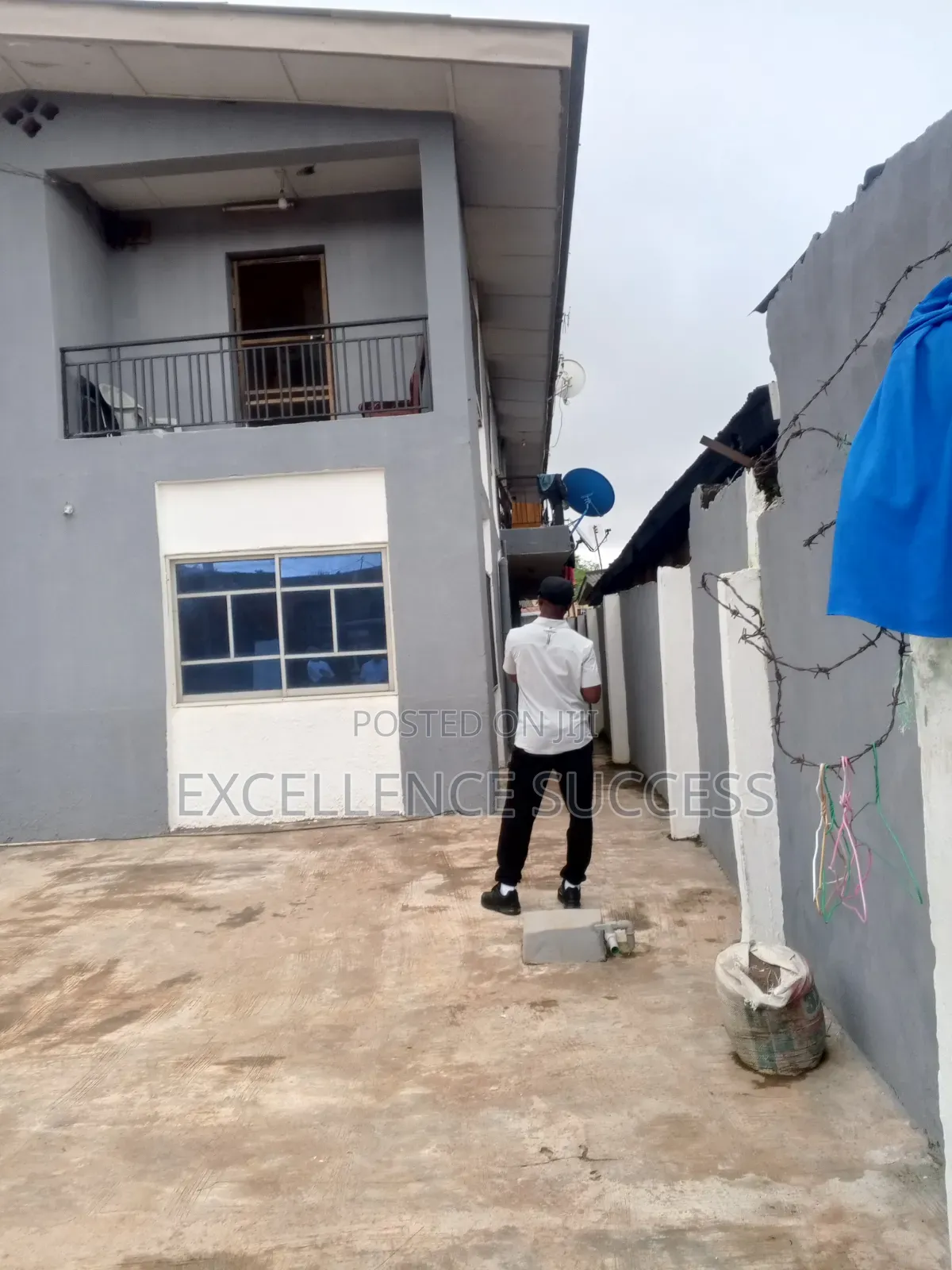3bdrm Block of Flats in Abaranje Ikotun for sale