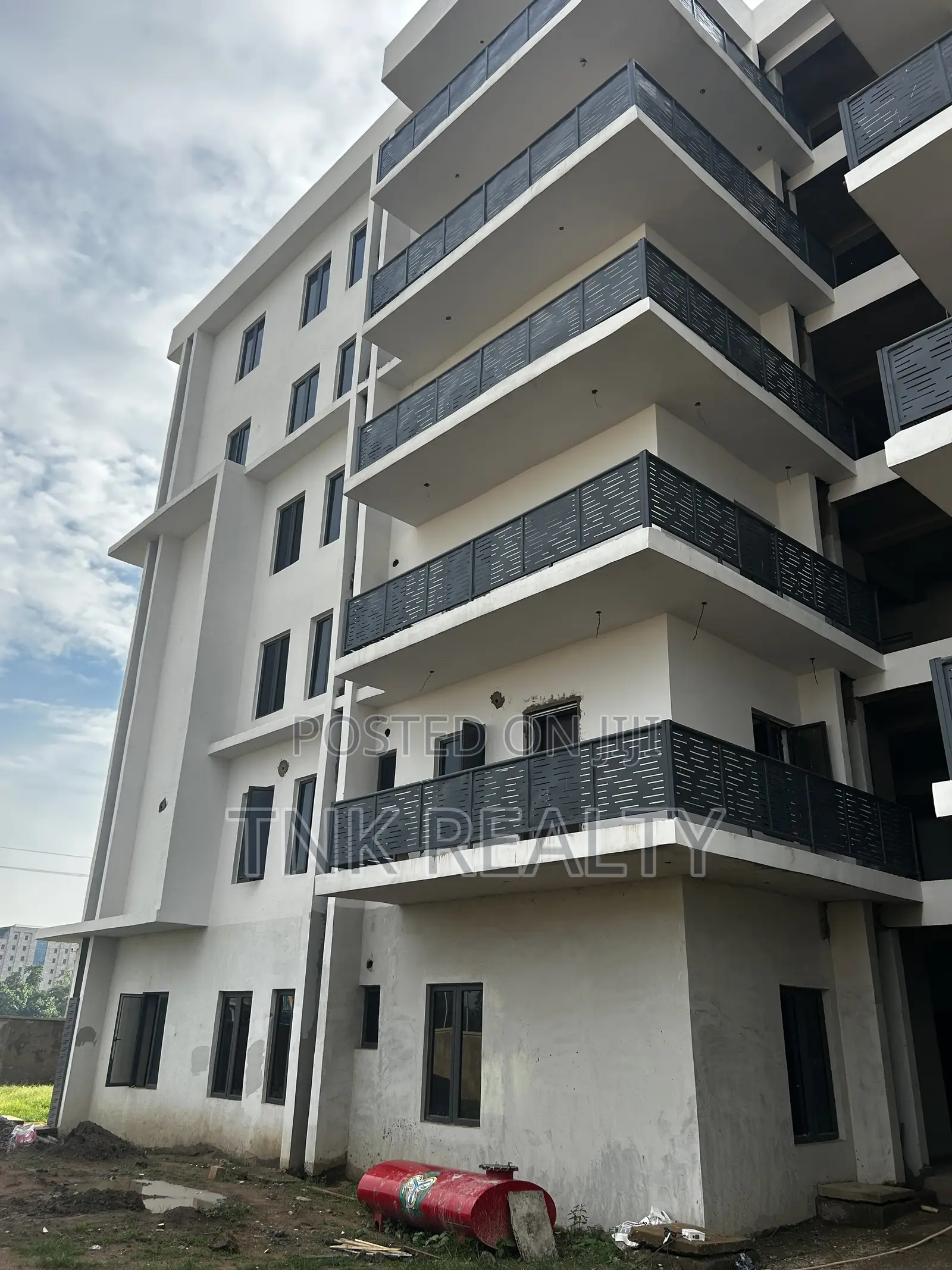 3bdrm Block of Flats in Katampe (Main) for sale