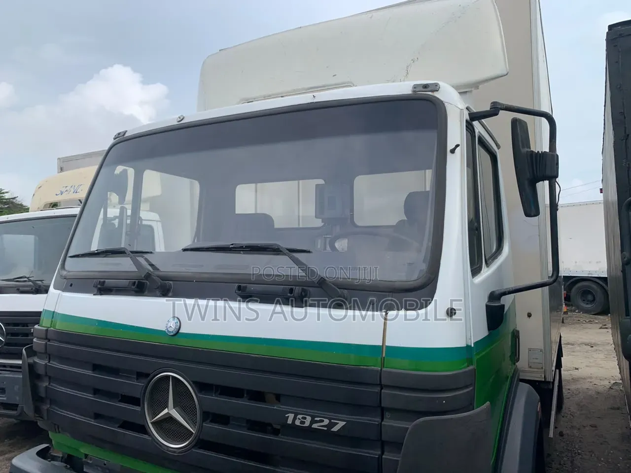 Foreign Used Mercedes Benz 1827 Truck 2000 Green