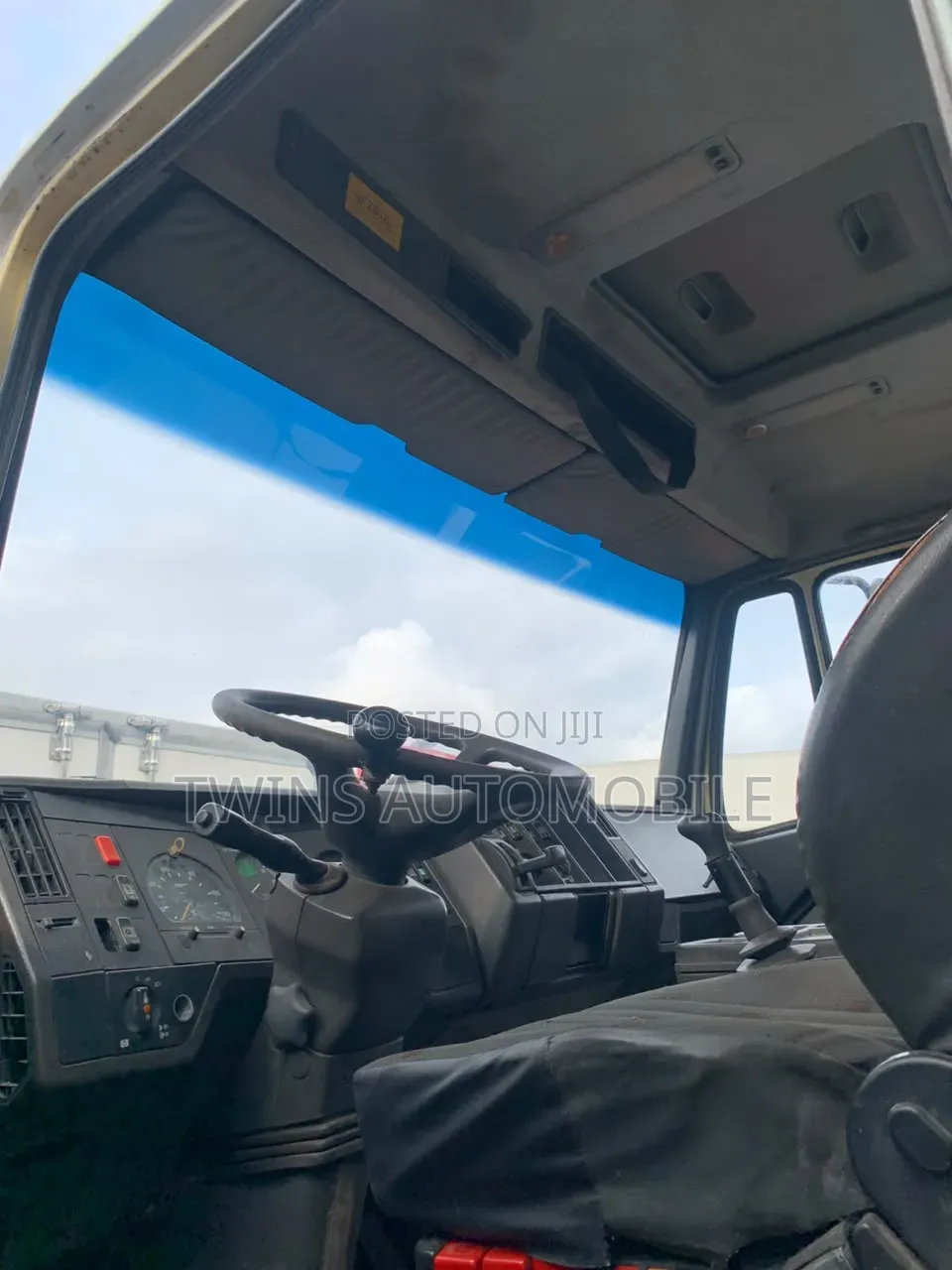 Foreign Used Mercedes Benz 1827 Truck 2000 Green