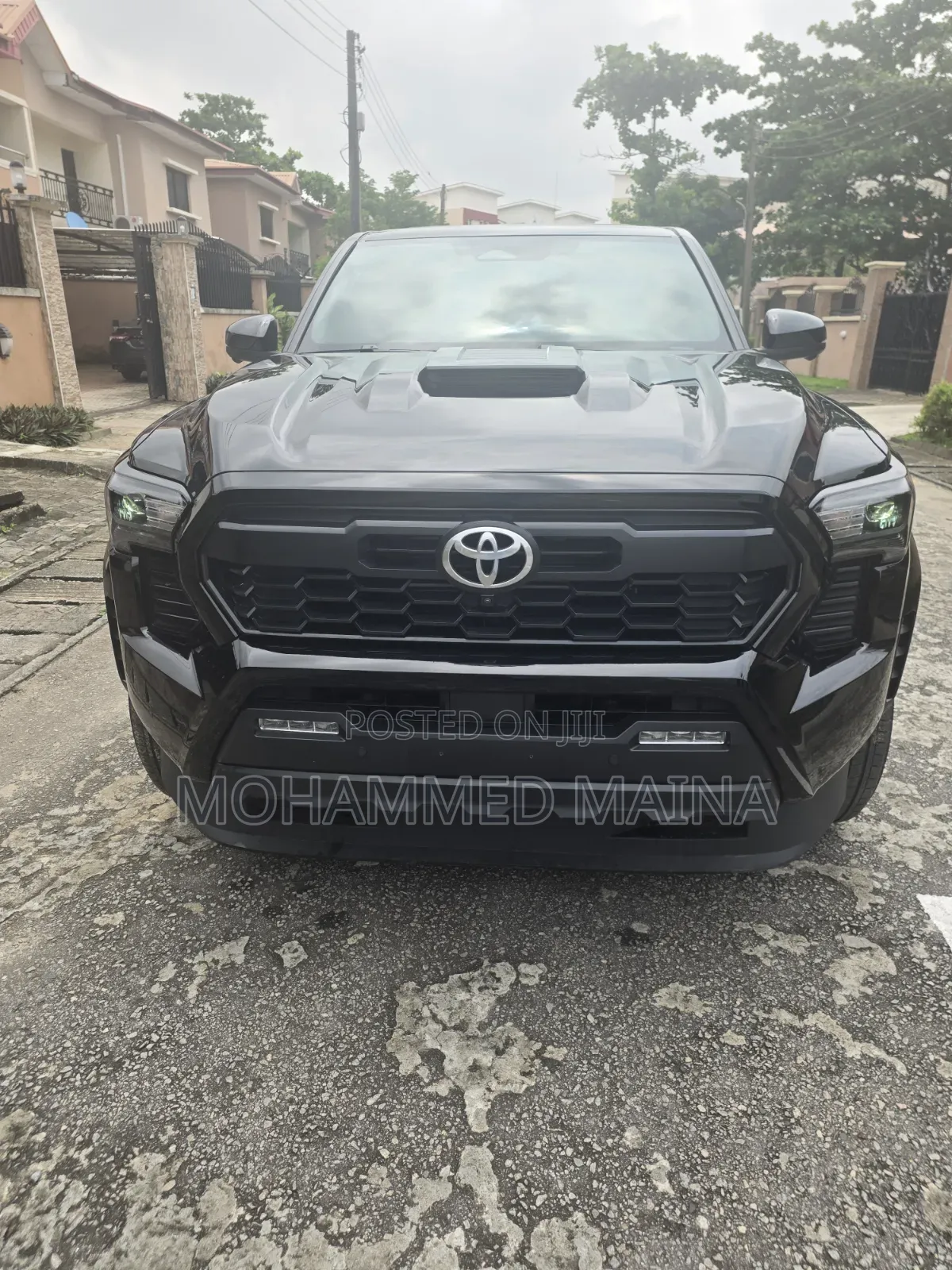 Toyota Tacoma 2024 Black