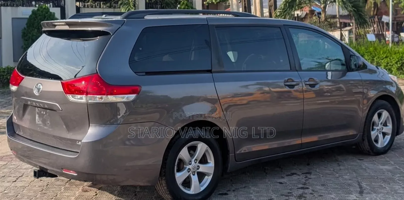 Toyota Sienna 2014 Gray