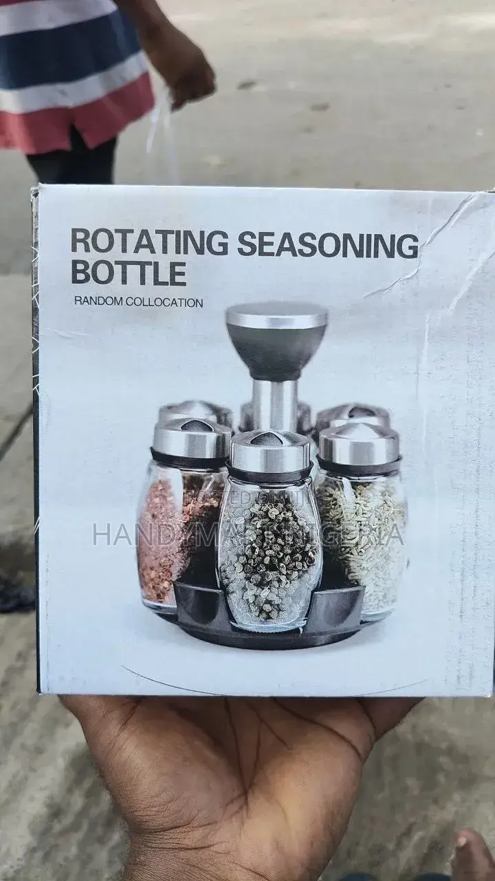6-Piece Rotating Seasoning Bottle Set 5% OFF