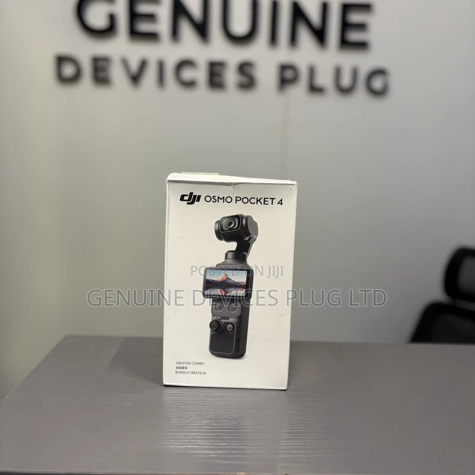 DJI Osmo Pocket 4 Creator Combo Pocket Gimbal Vlog Camera