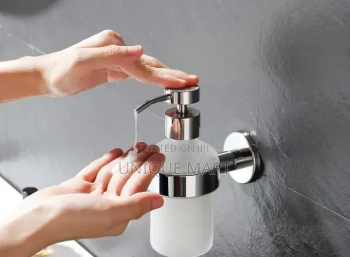 600ml Wall Mounted Plastic Soap/Sanitizer Dispenser for Commercial Use