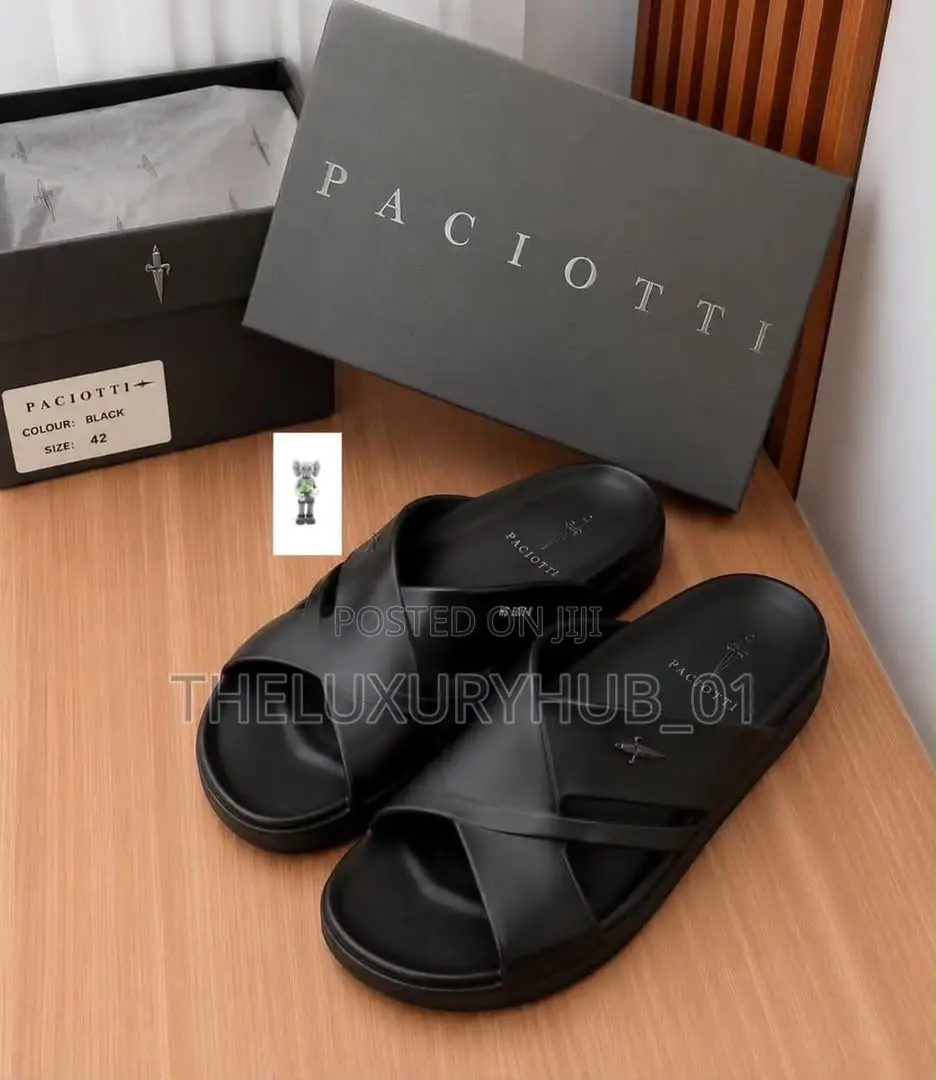 NEW IN ‘Paciotti’ Mature Men Slide