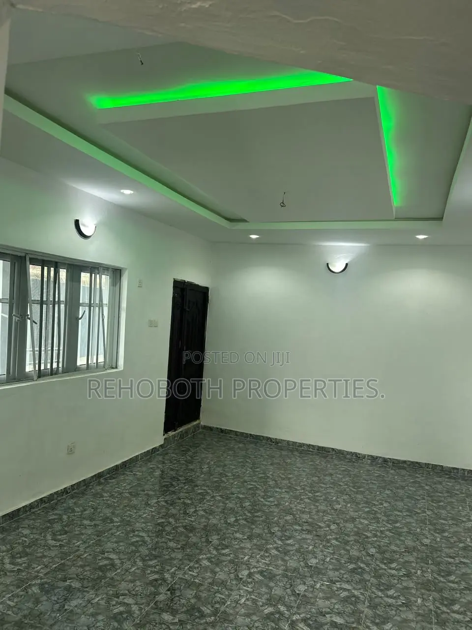 3bdrm Apartment in Idi Ahun Elebu, Akala Express for rent