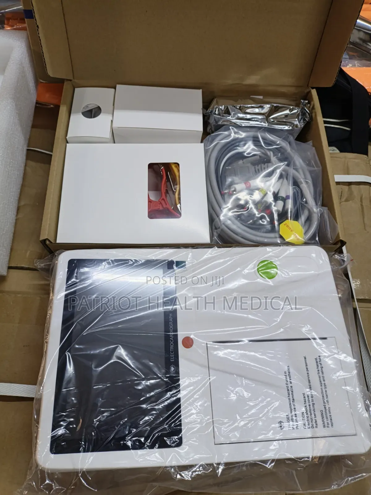 6 Channels Electrocardiogram (ECG) Mechine