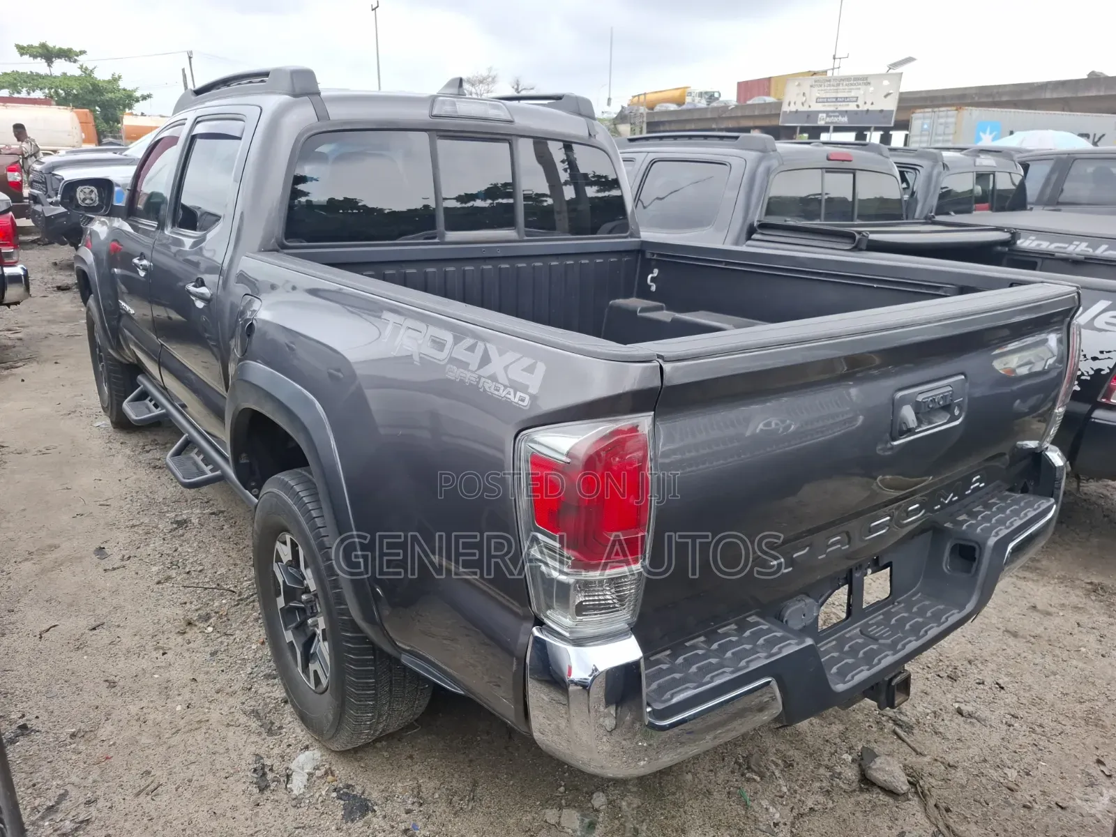 Toyota Tacoma 2018 Gray