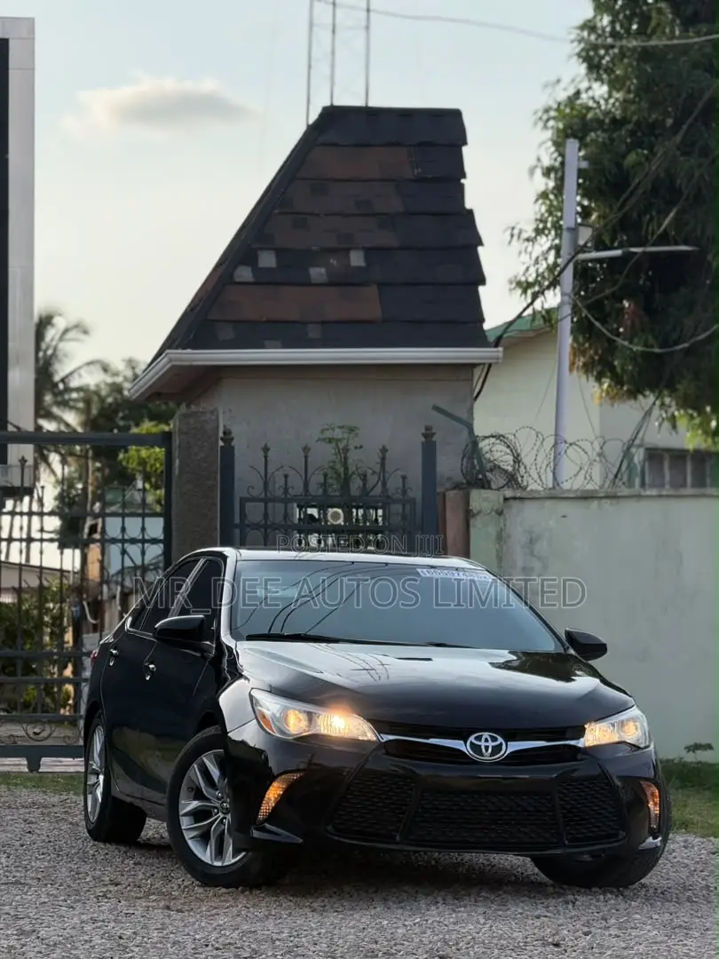 Toyota Camry SE 4dr Sedan (2.5L 4cyl 6A) 2016 Black