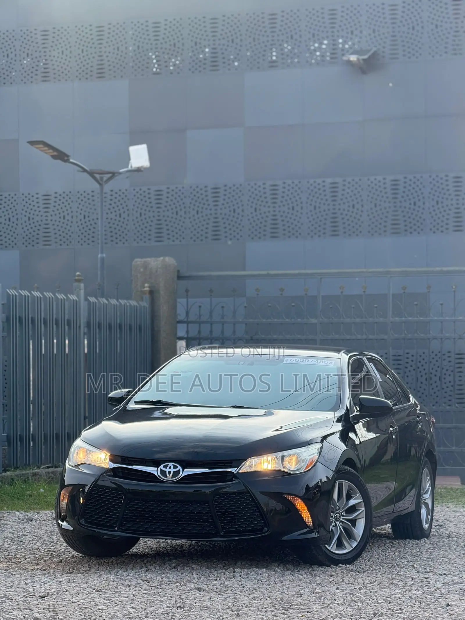 Toyota Camry SE 4dr Sedan (2.5L 4cyl 6A) 2016 Black