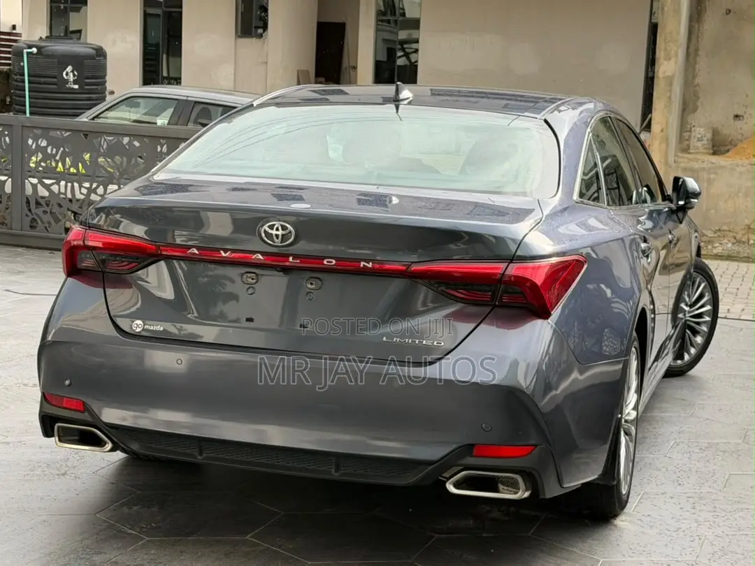 Toyota Avalon 2019 Gray