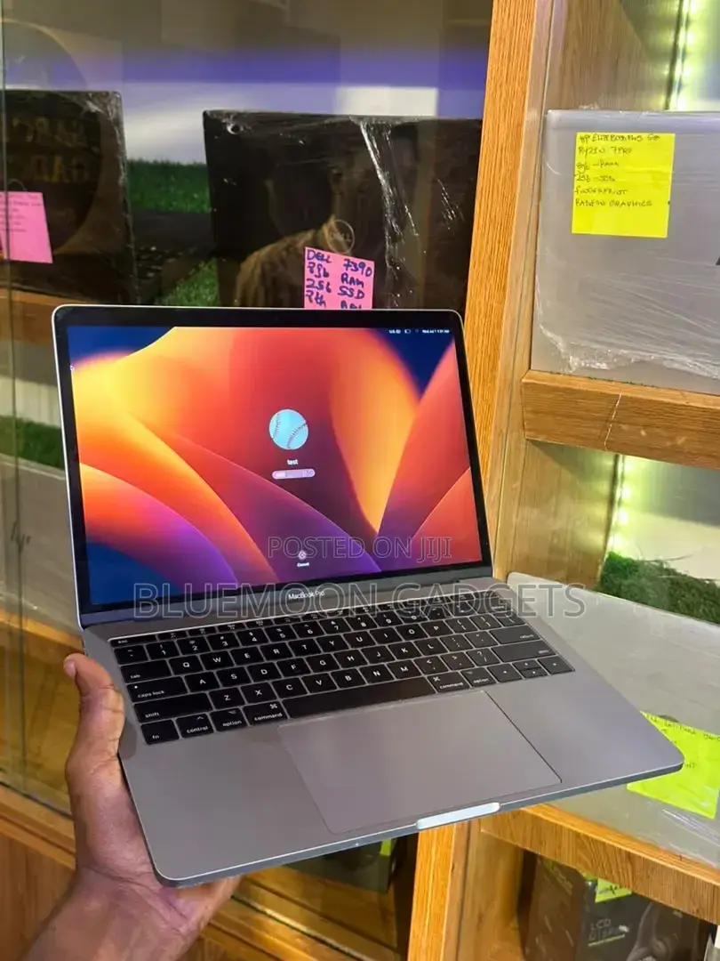 Laptop Apple MacBook Pro 2019 8GB Intel Core i5 SSD 256GB