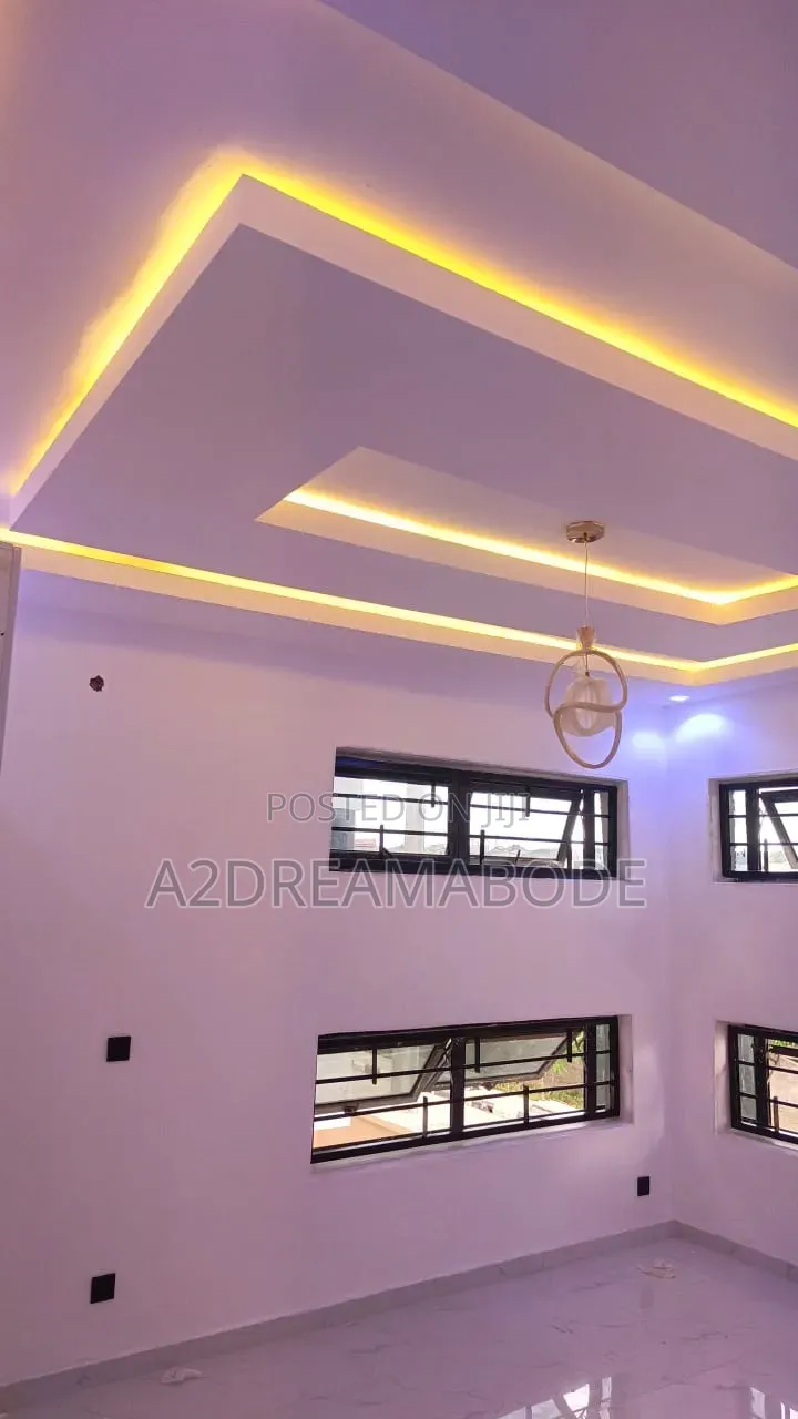 4bdrm Duplex in Ogudu for rent