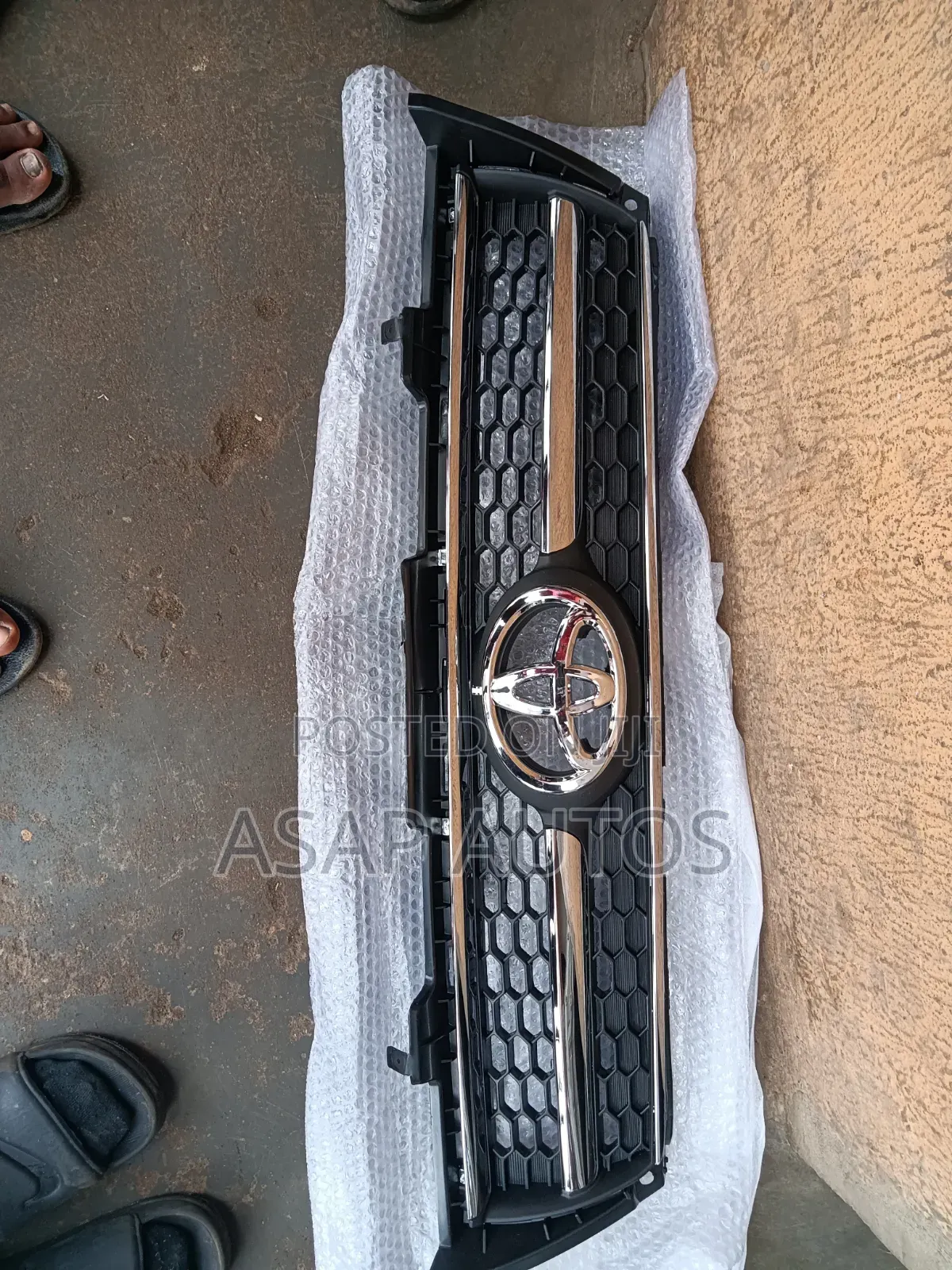 Front Grille RAV4 2012