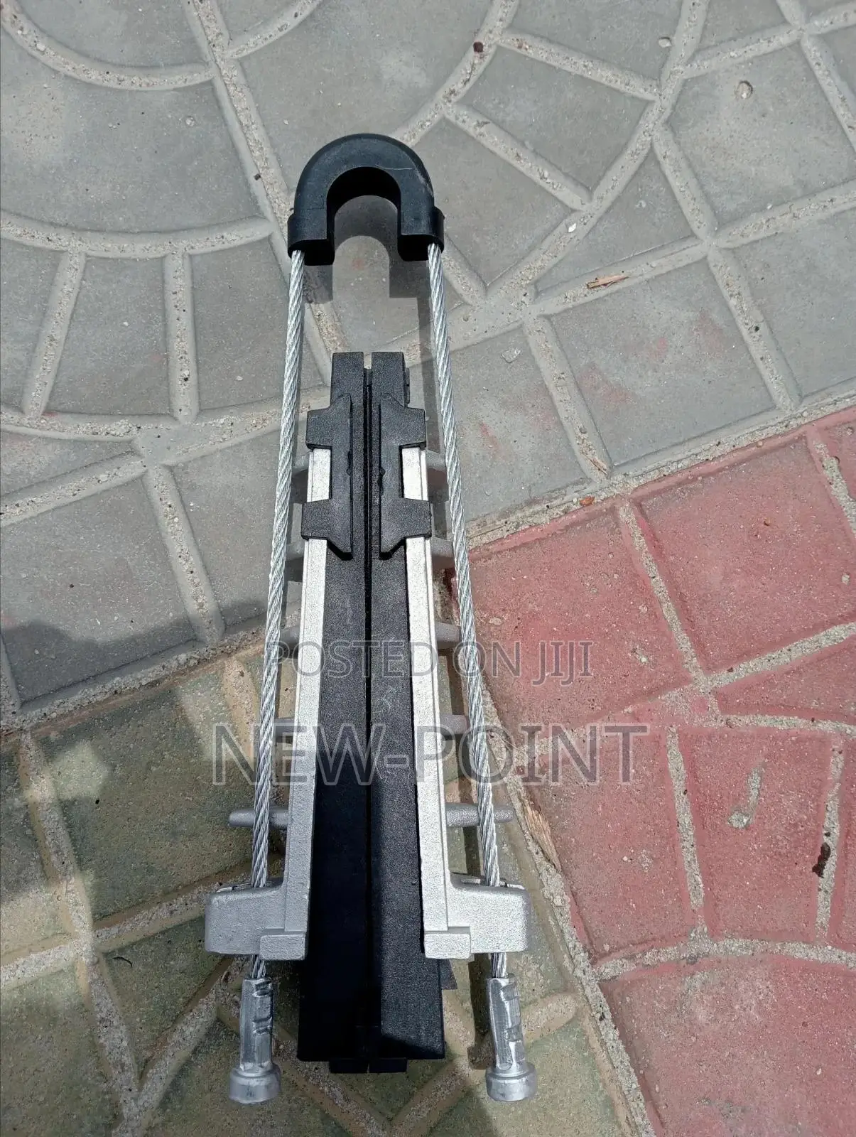 ADSS Fiber Optic Suspension Clamp – Aerial Cable for Telecom