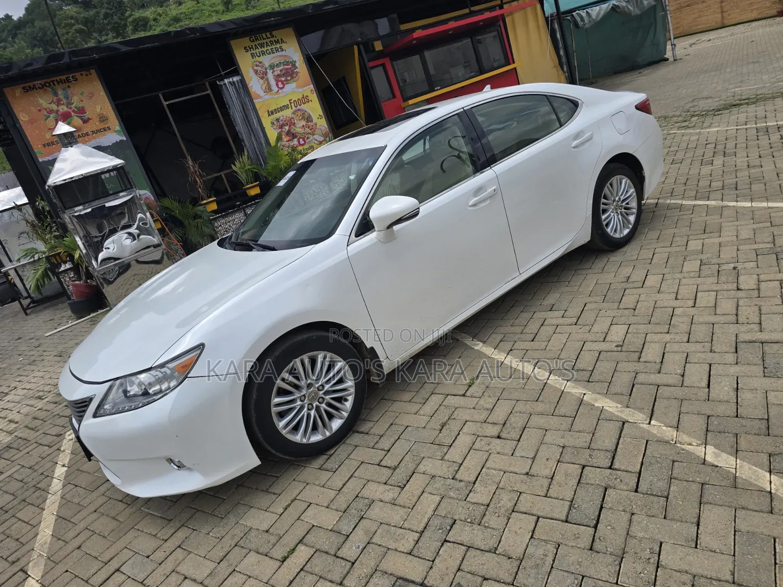 Lexus ES 2015 White
