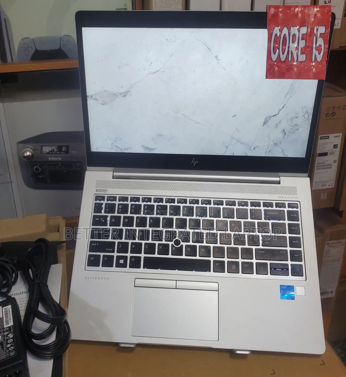New Laptop HP EliteBook 820 G4 8GB Intel Core 5 SSD 256GB