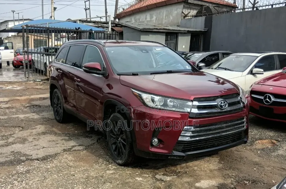 Toyota Highlander Limited 2019 Red