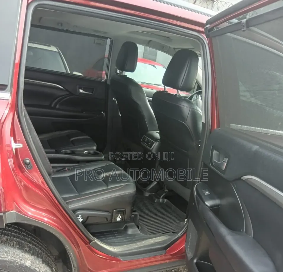 Toyota Highlander Limited 2019 Red