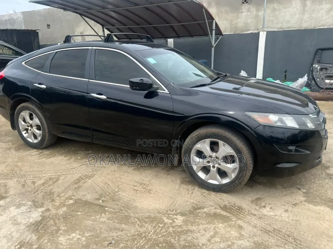 Honda Crosstour 2010 Black