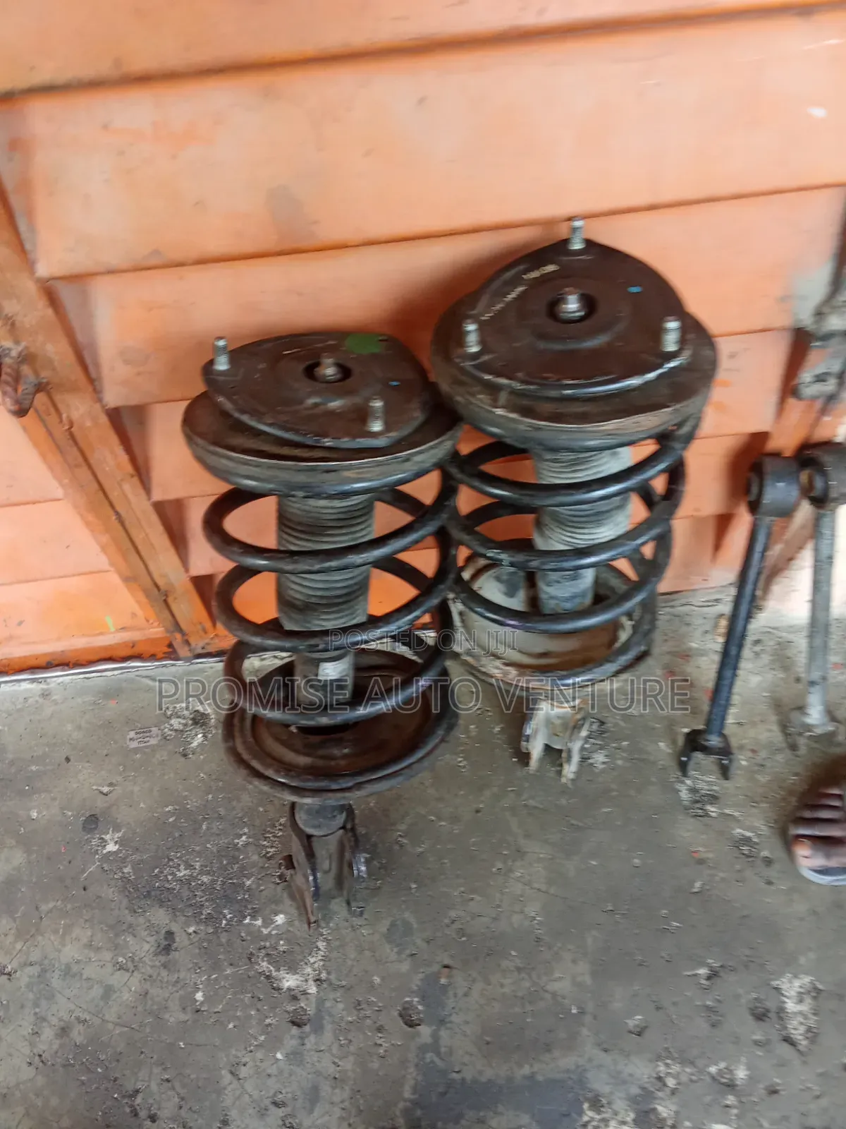 Front Shock Hyundai Santa Fe 2008