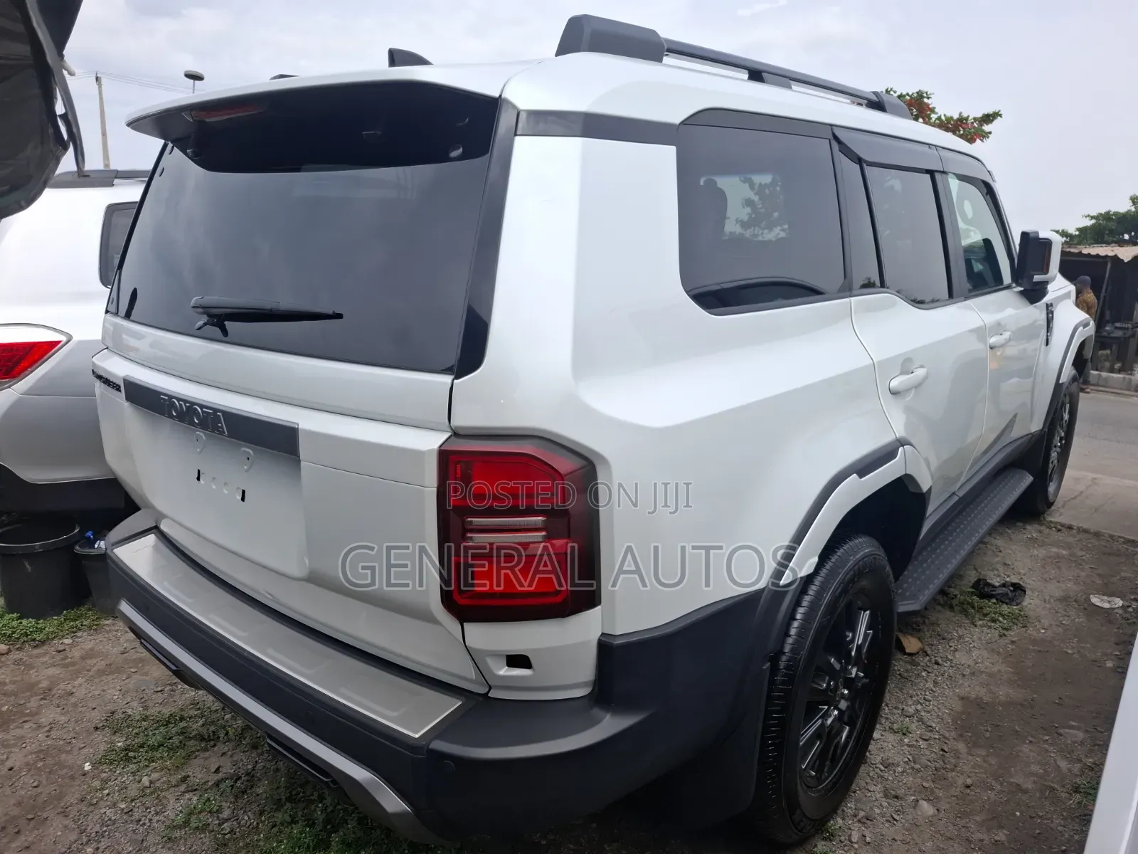 Toyota Land Cruiser 2025 White