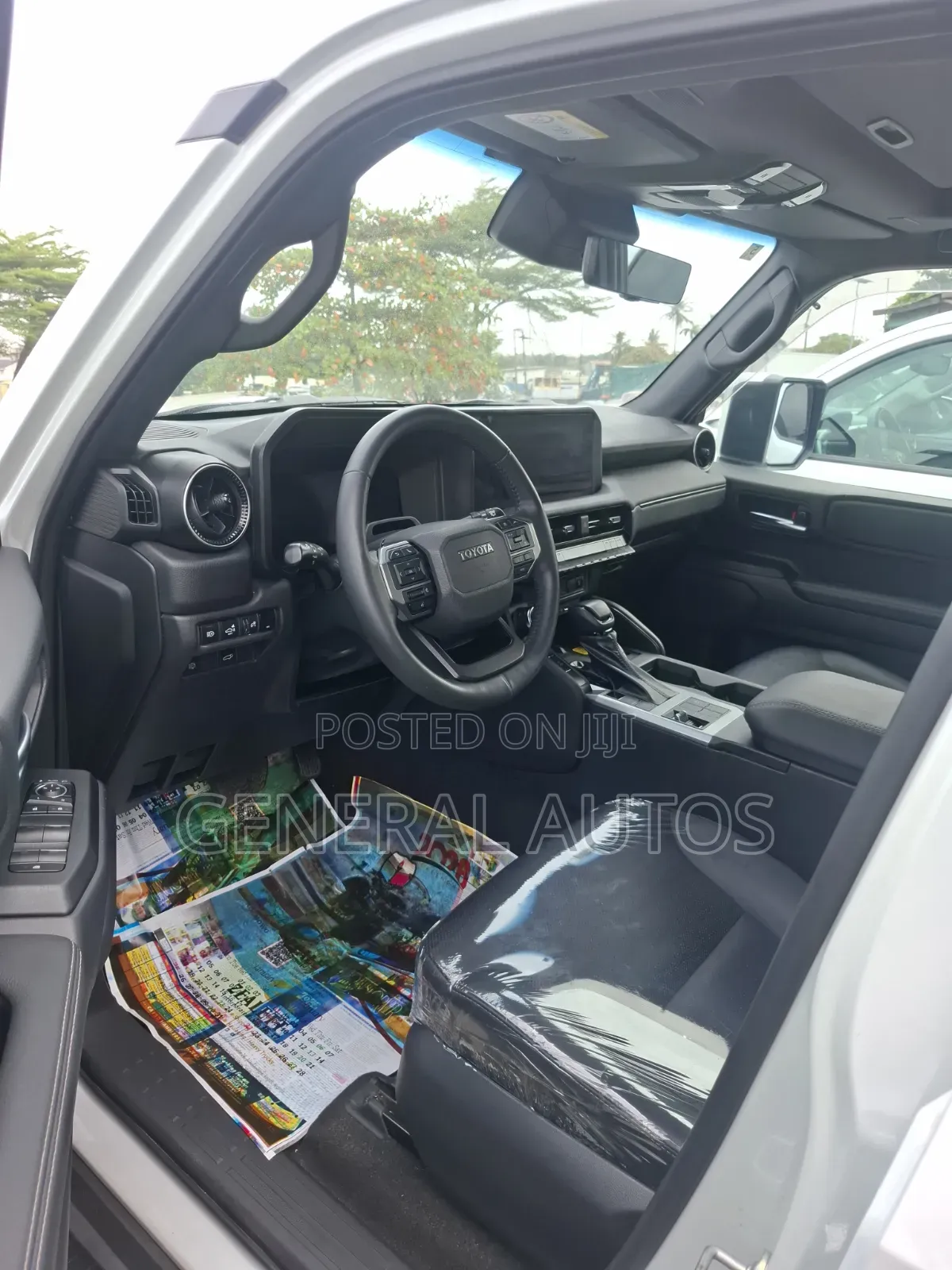 Toyota Land Cruiser 2025 White