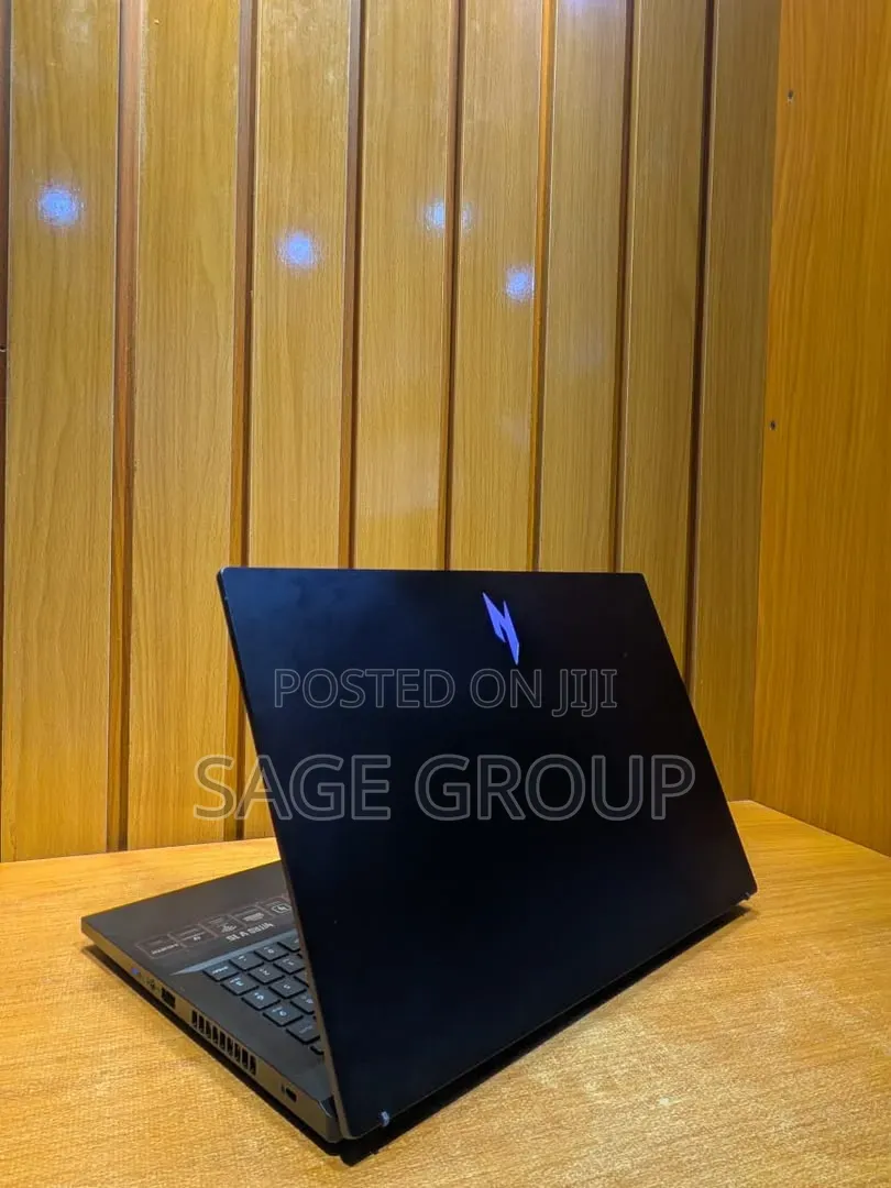 New Laptop Acer Nitro V 15 16GB Intel Core i7 SSD 512GB