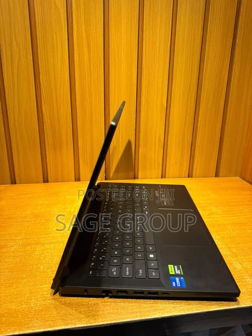 New Laptop Acer Nitro V 15 16GB Intel Core i7 SSD 512GB