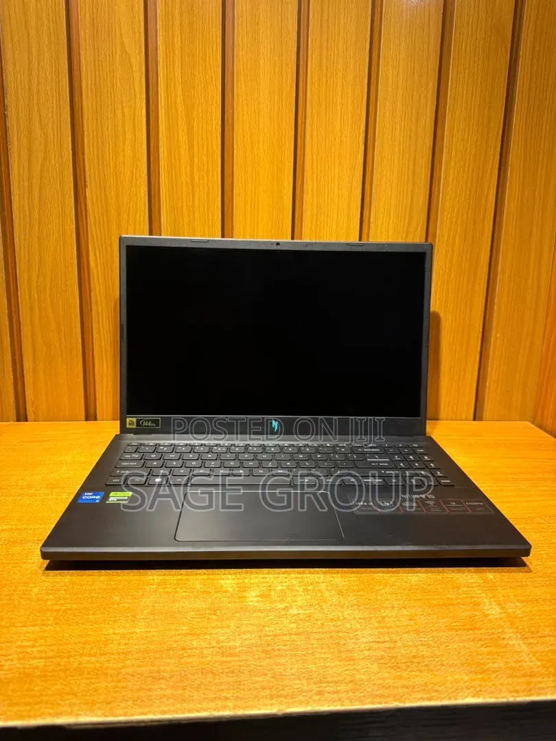New Laptop Acer Nitro V 15 16GB Intel Core i7 SSD 512GB