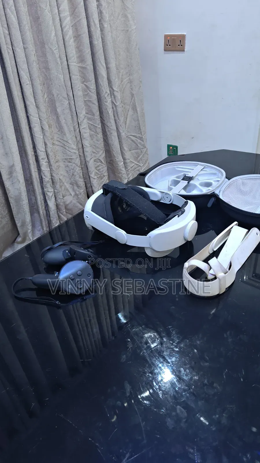 MetaQuest 3 VRHeadset+HardStrap Carrying Case (Preloaded With Games)