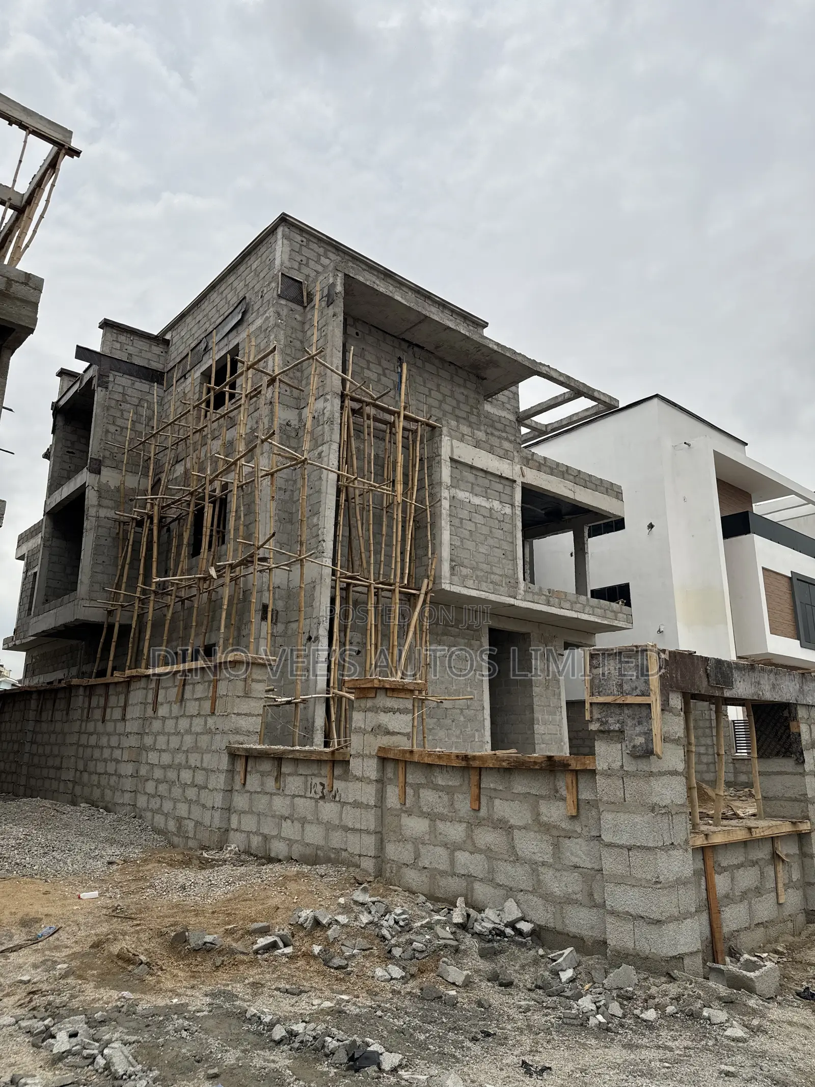 5bdrm Duplex in Maralago Golf Lake, Karsana for sale