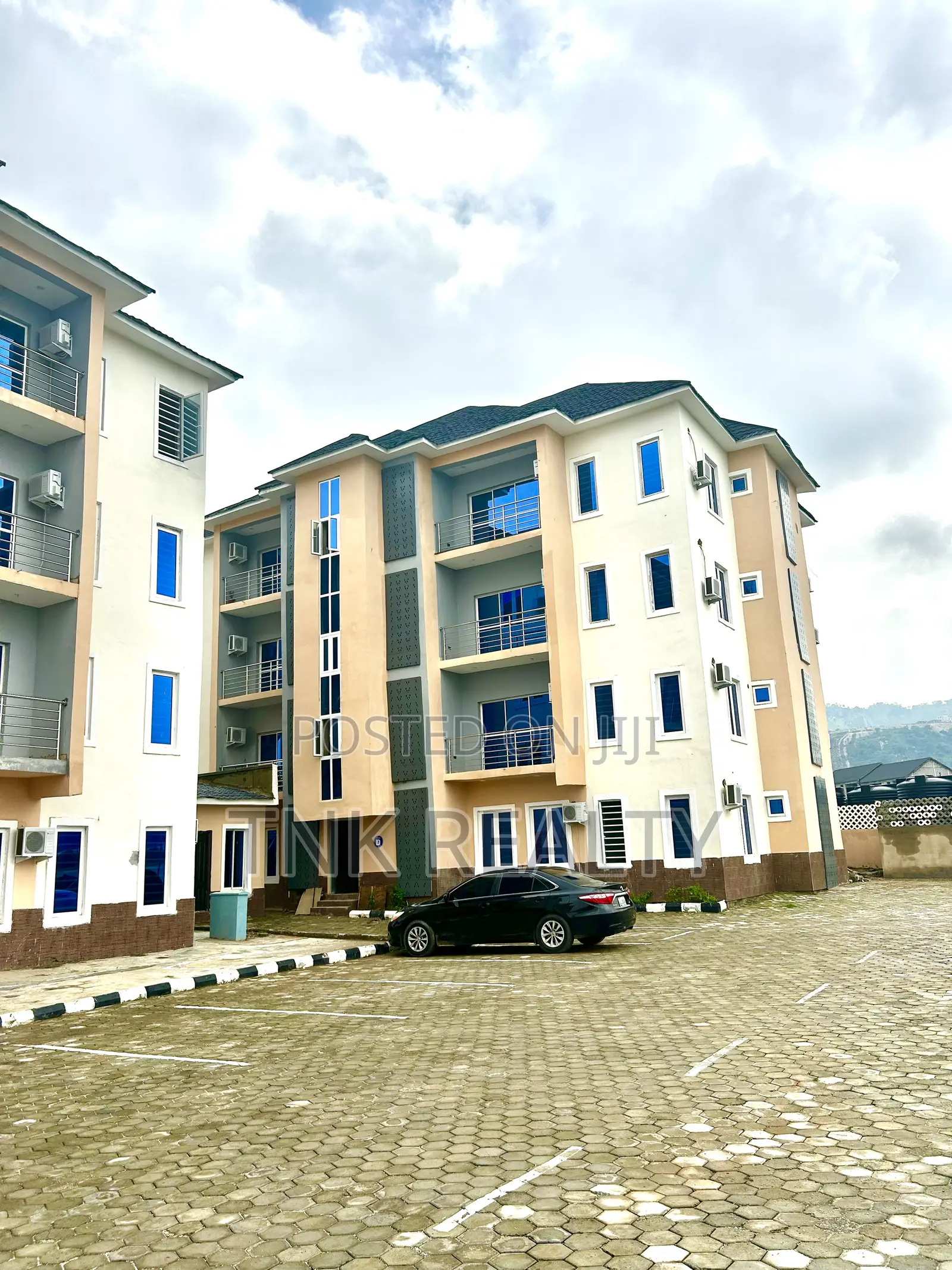 Furnished 3bdrm Apartment in Katampe (Main) for sale
