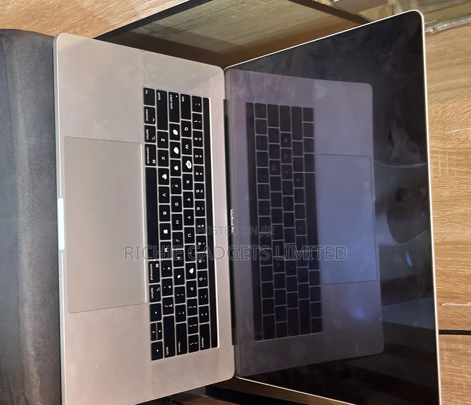 Laptop Apple MacBook Pro 2018 16GB Intel Core i9 SSD 512GB