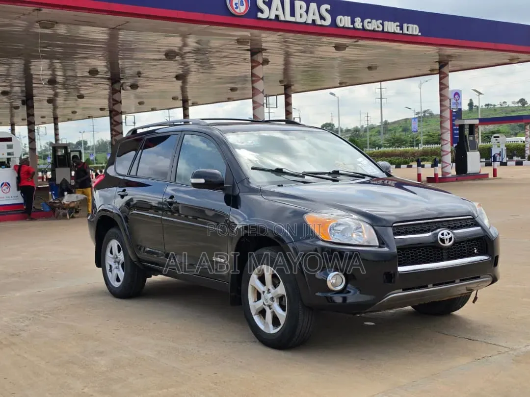 Toyota RAV4 2010 Black