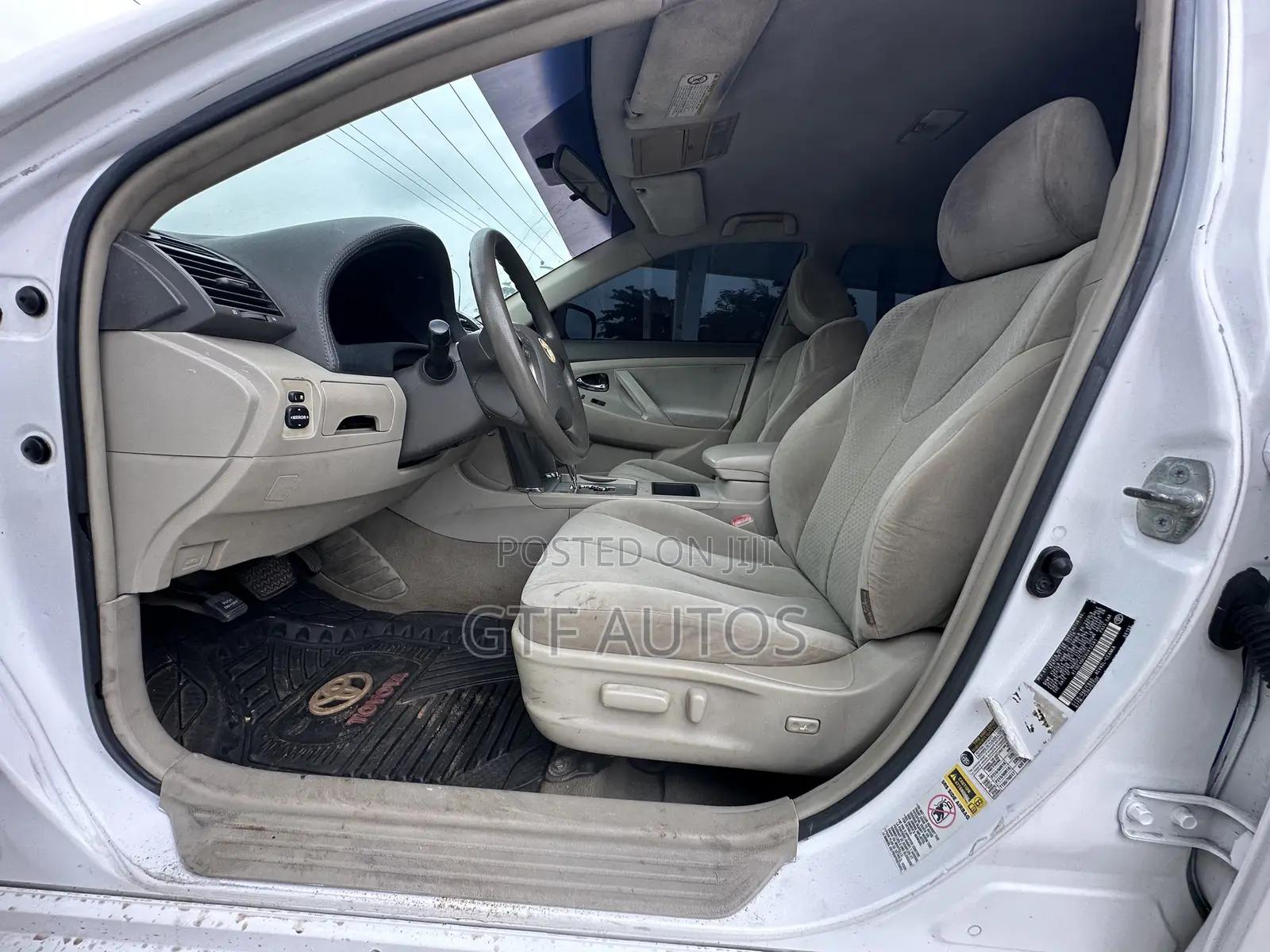 Toyota Camry LE 4dr Sedan (2.4L 4cyl 5A) 2008 White