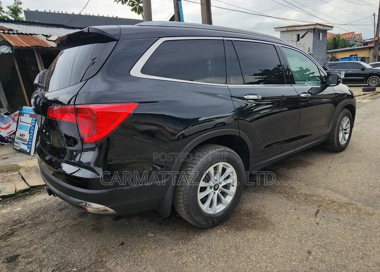 Honda Pilot Touring 4dr SUV 4WD (3.5L 6cyl 9A) 2016 Black