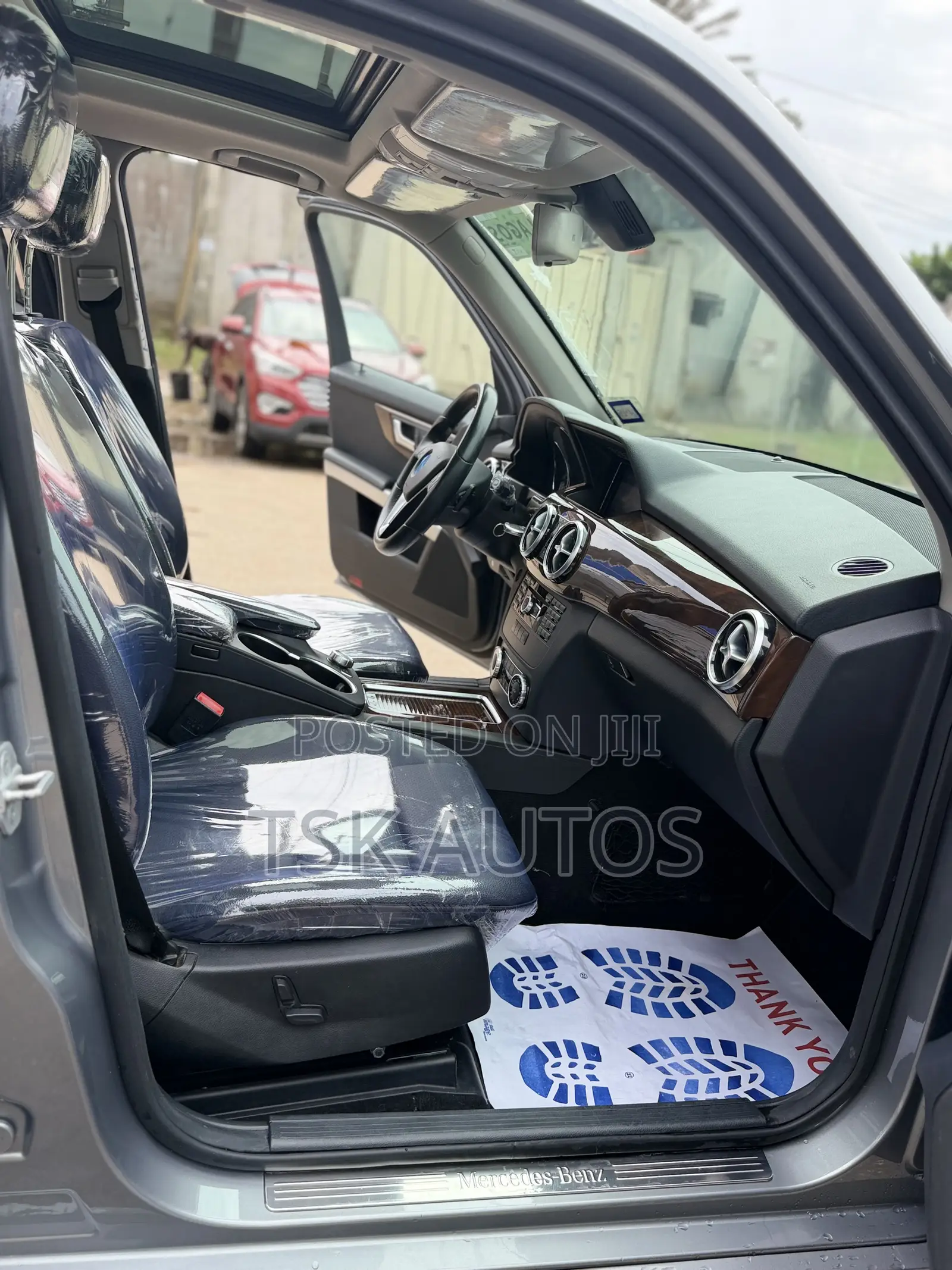 Mercedes-Benz GLK-Class Base GLK 350 4dr AWD 4MATIC (3.5L 6cyl 7A) 2015