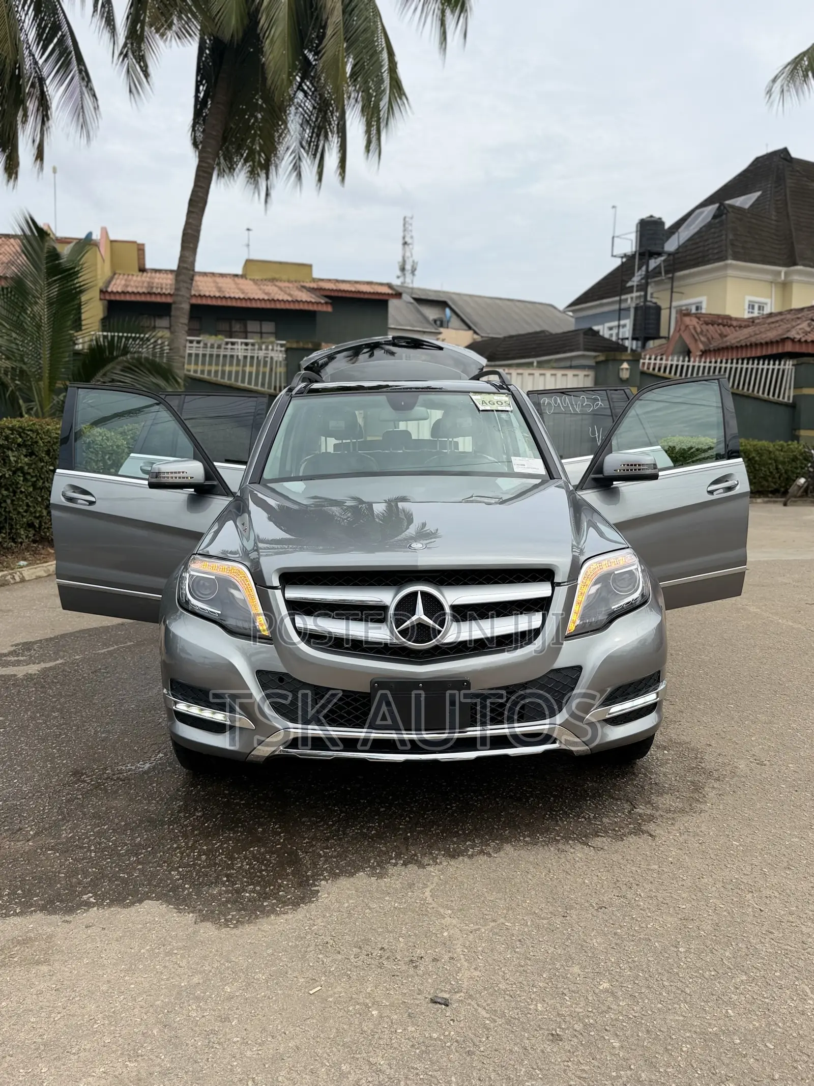 Mercedes-Benz GLK-Class Base GLK 350 4dr AWD 4MATIC (3.5L 6cyl 7A) 2015