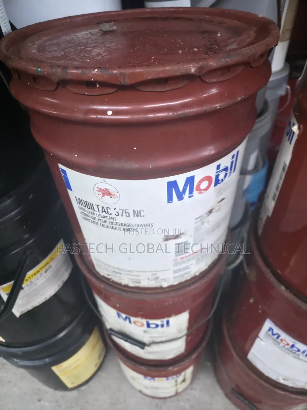 Mobil Mobiltac 375 NC Open Gear Lubricant