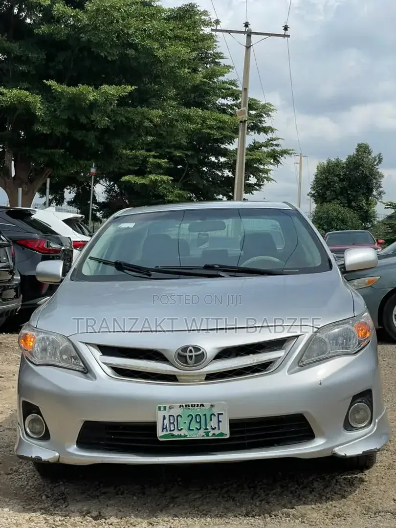 Toyota Corolla S 4dr Sedan (1.8L 4cyl 4A) 2013 Silver