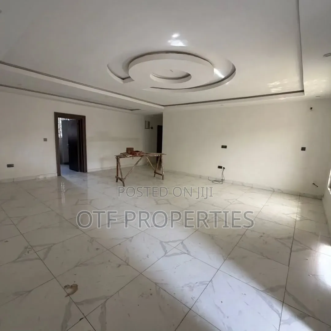 3bdrm Apartment in Garki, Area 1 for sale