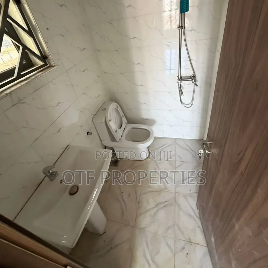 3bdrm Apartment in Garki, Area 1 for sale
