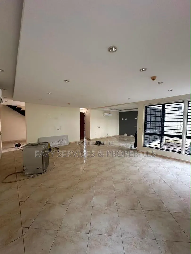 4bdrm Duplex in Banana Island Estate for rent