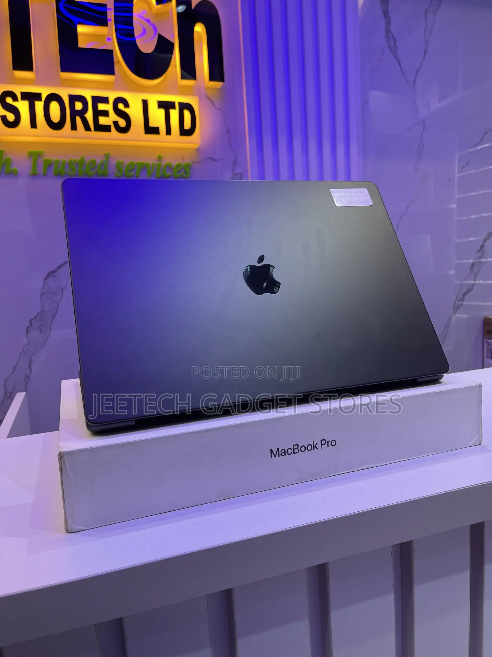 Laptop Apple MacBook Pro 2024 M4 Max 3GB Apple M4 Max SSD 1T