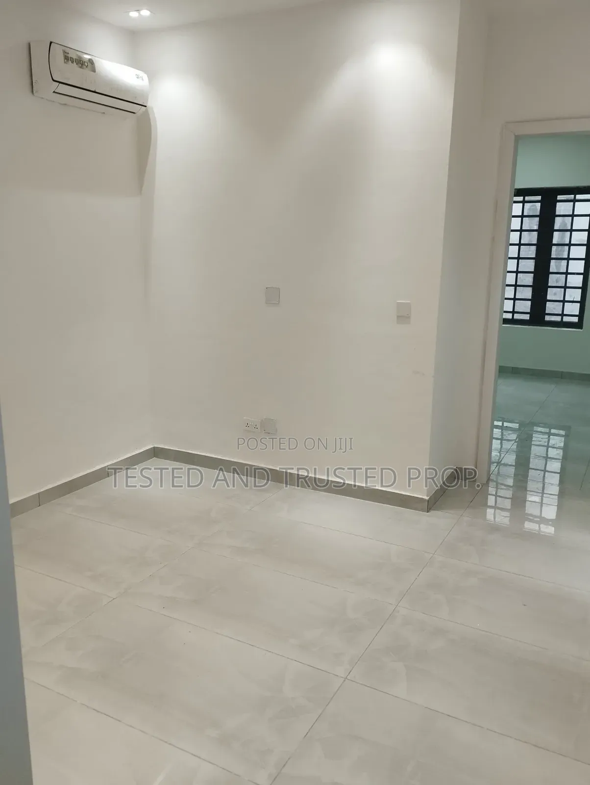 4bdrm Duplex in Oniru, Karimu Kotun for rent