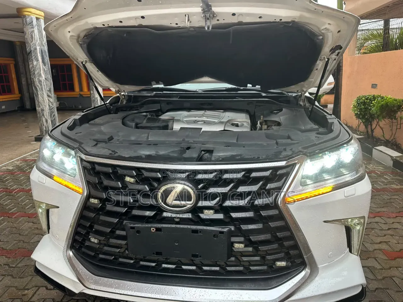 Lexus LX 2020 White
