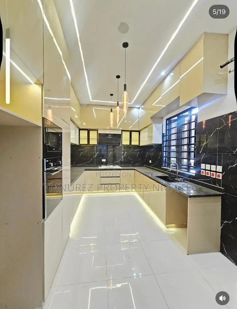 4bdrm Duplex in Off Lekki-Epe Expressway for sale